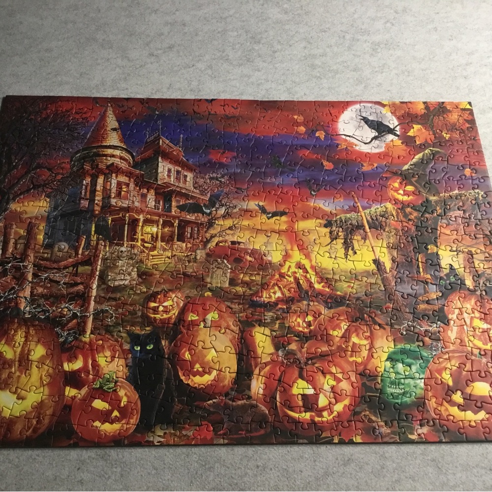 All Hallow's Eve Glow-in-the-Dark Halloween Puzzle - Orange - Picture 4 of 4